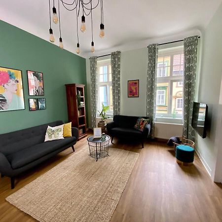 Discovair Eisenach -Karlstrasse- Fussgaengerzone Mit Netflix Exterior foto