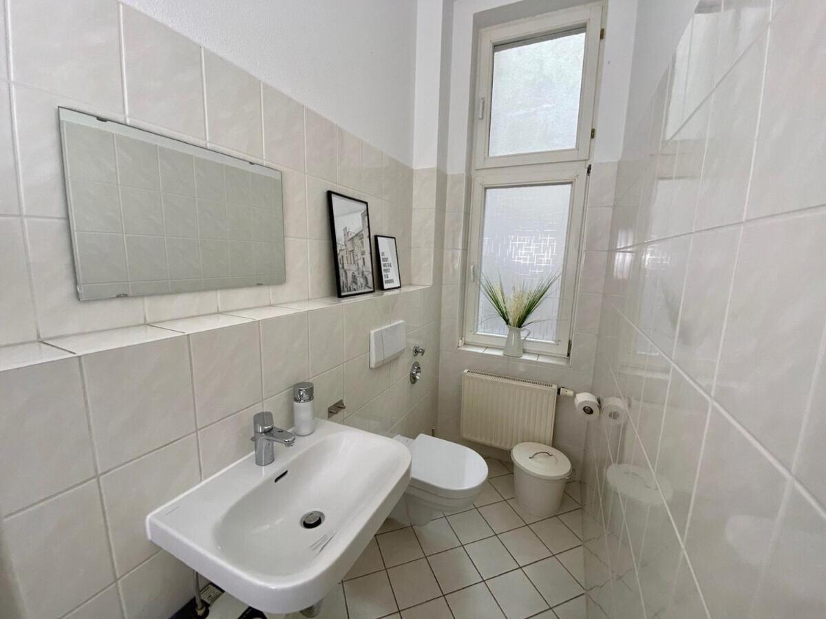 Discovair Eisenach -Karlstrasse- Fussgaengerzone Mit Netflix Exterior foto