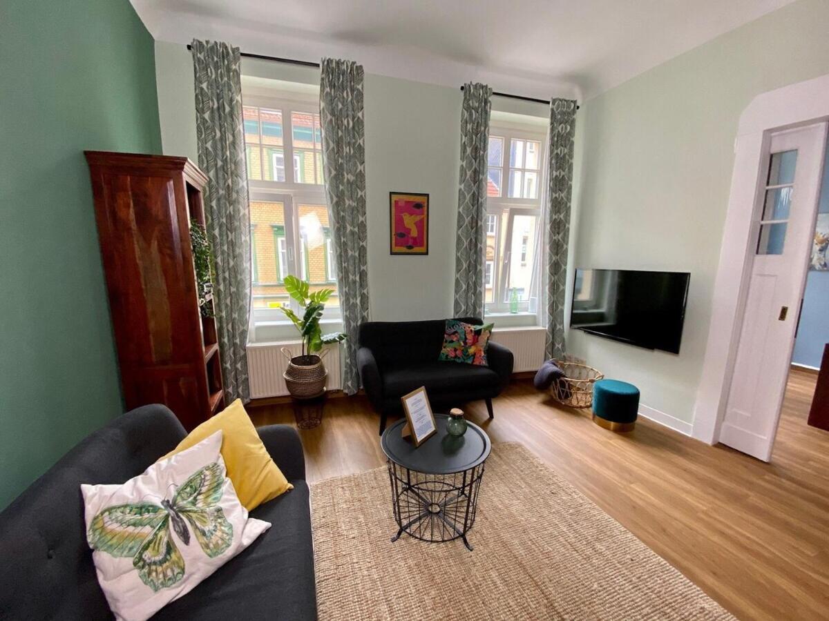 Discovair Eisenach -Karlstrasse- Fussgaengerzone Mit Netflix Exterior foto