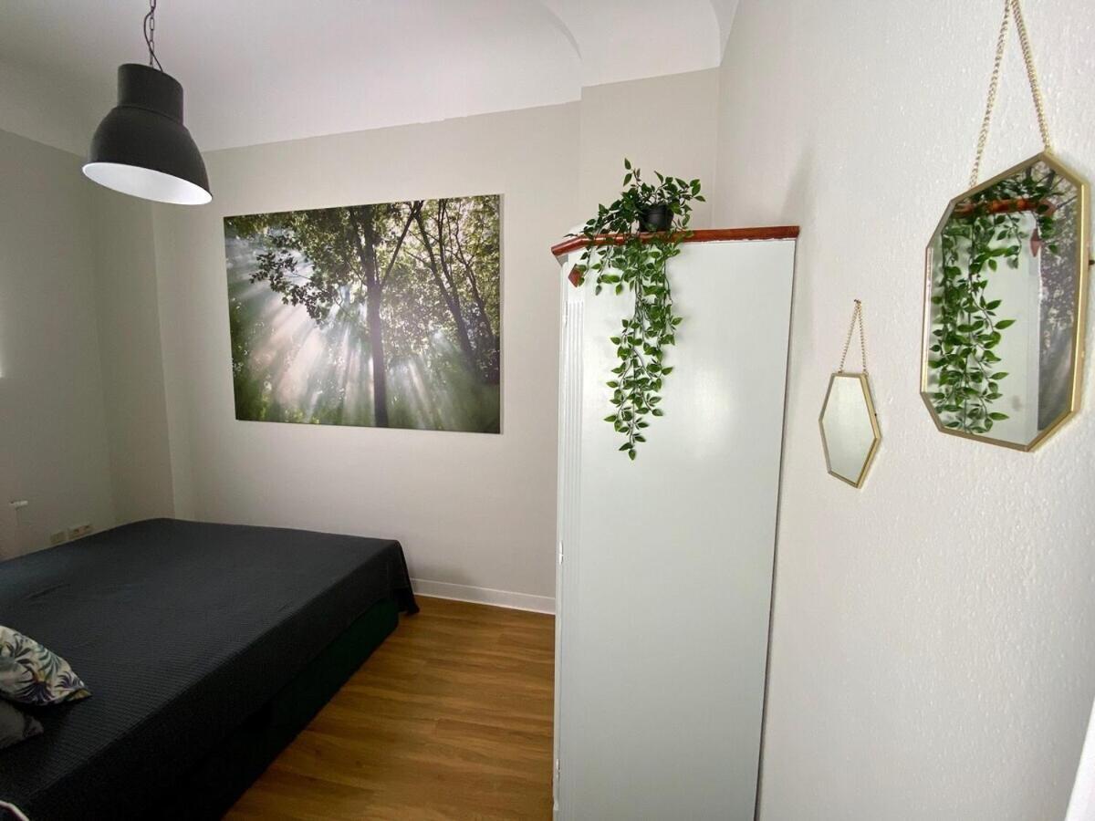 Discovair Eisenach -Karlstrasse- Fussgaengerzone Mit Netflix Exterior foto