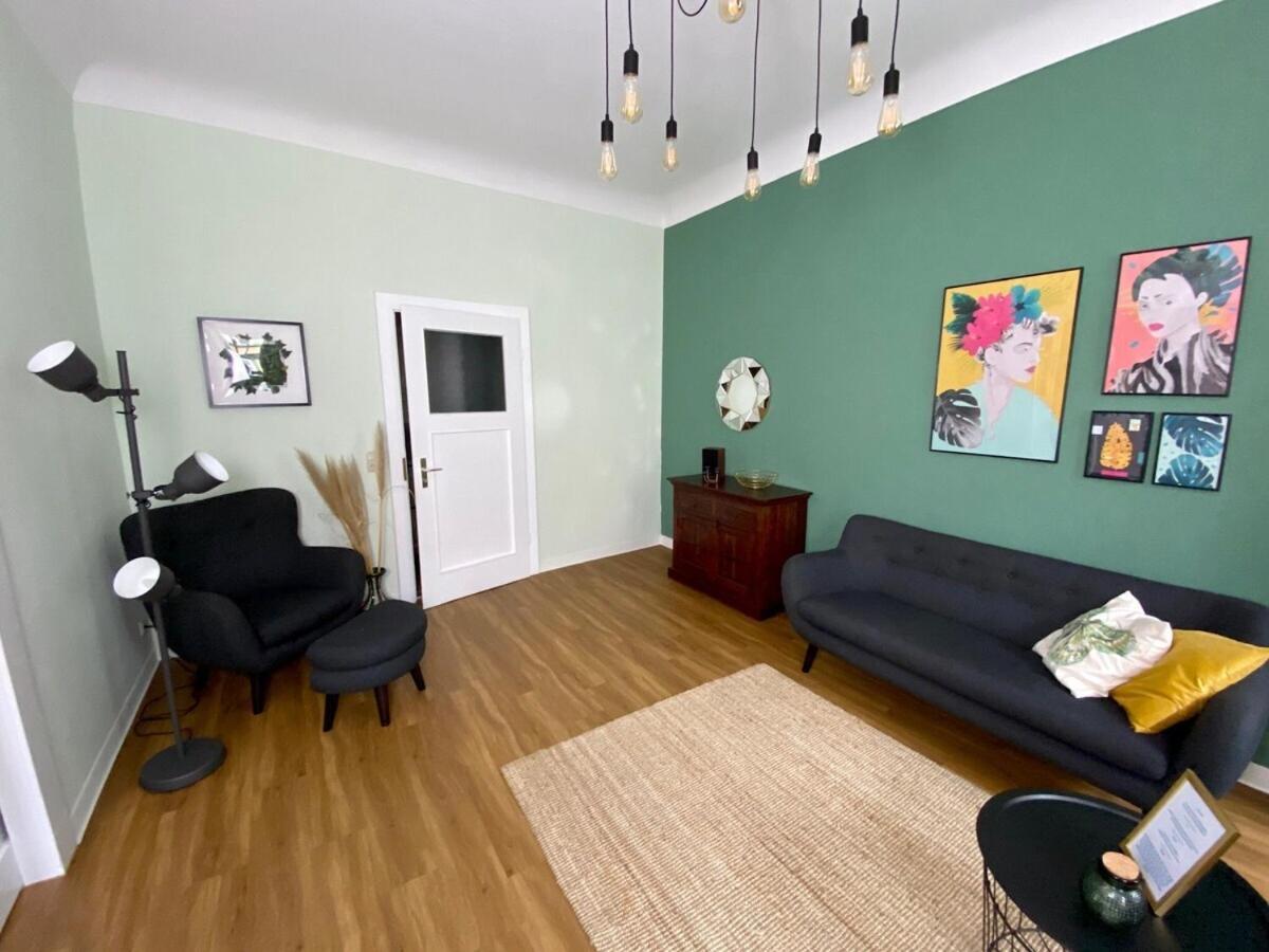 Discovair Eisenach -Karlstrasse- Fussgaengerzone Mit Netflix Exterior foto